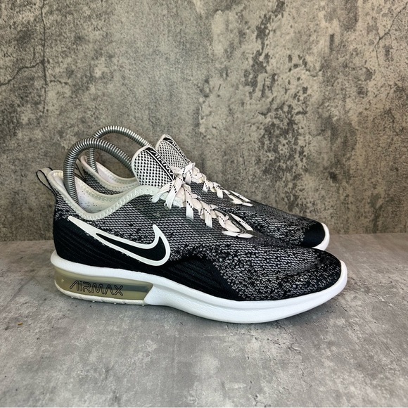 Nike Air Max Sequent 4 Running Shoes Womens sz 8 - black/white - Picture 1 of 6